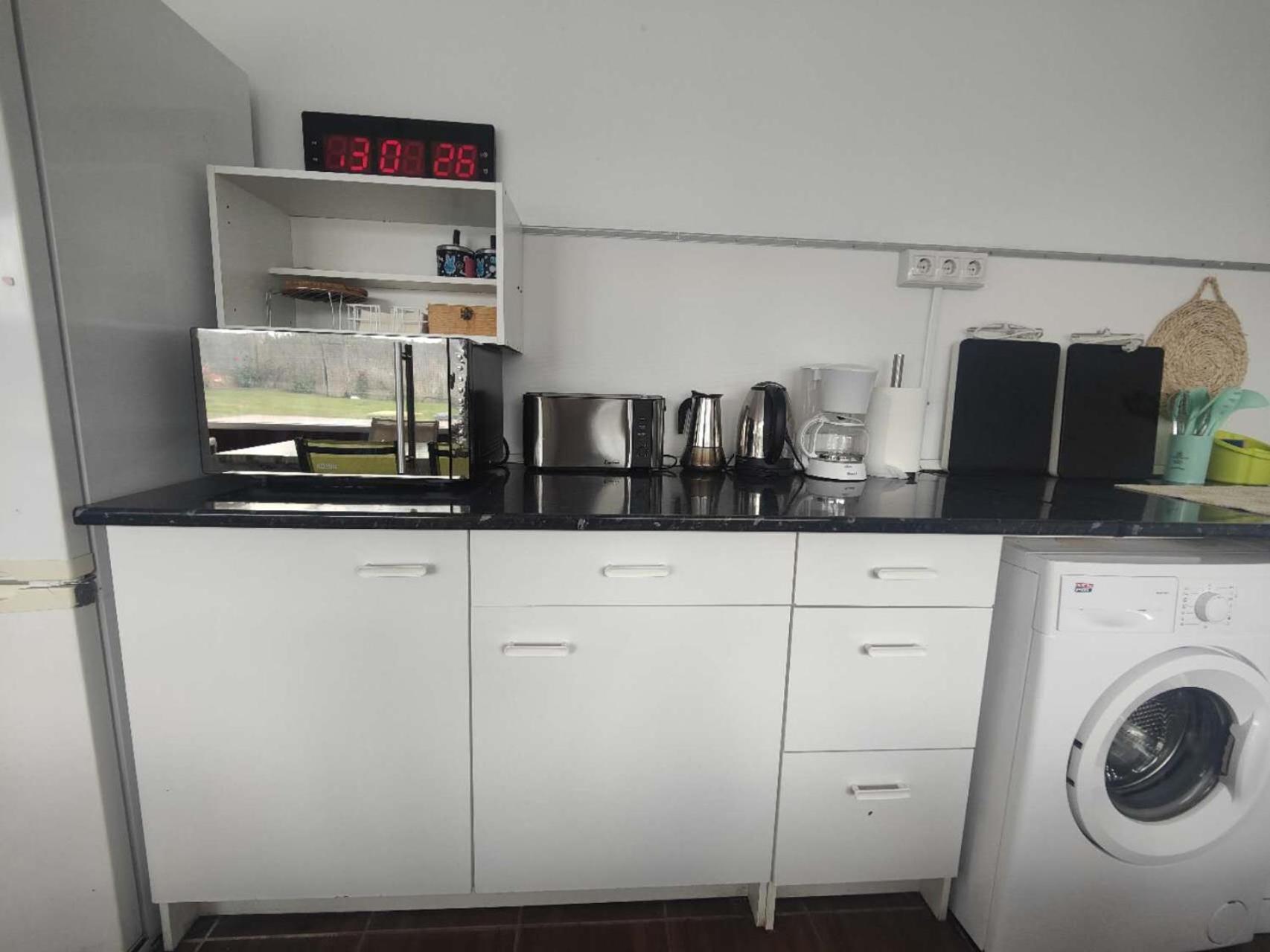 אלחטה Chalet Con Piscina Y Jacuzzi En Madrid Alquila Habitaciones מראה חיצוני תמונה